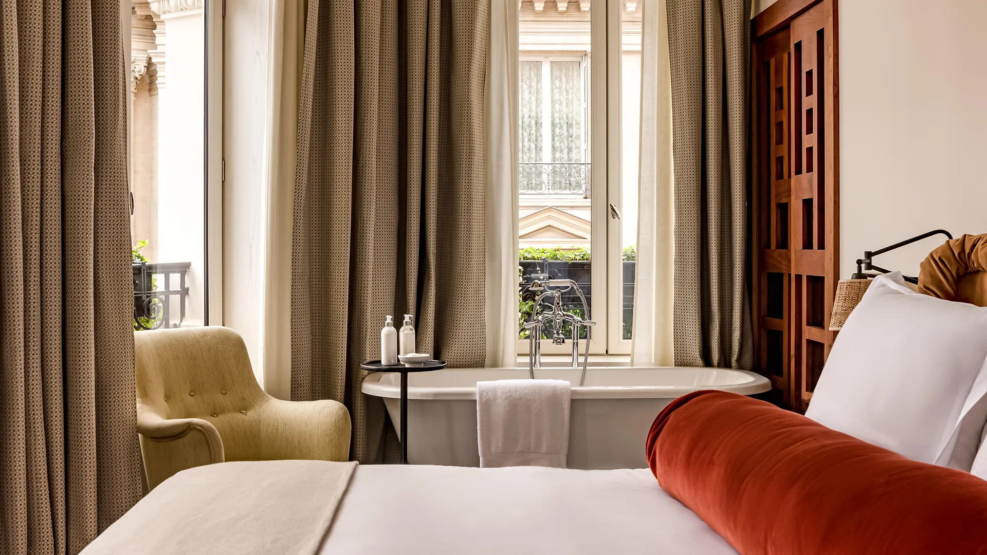 Chateau Des Fleurs - Champs-elysees Hotel Paris