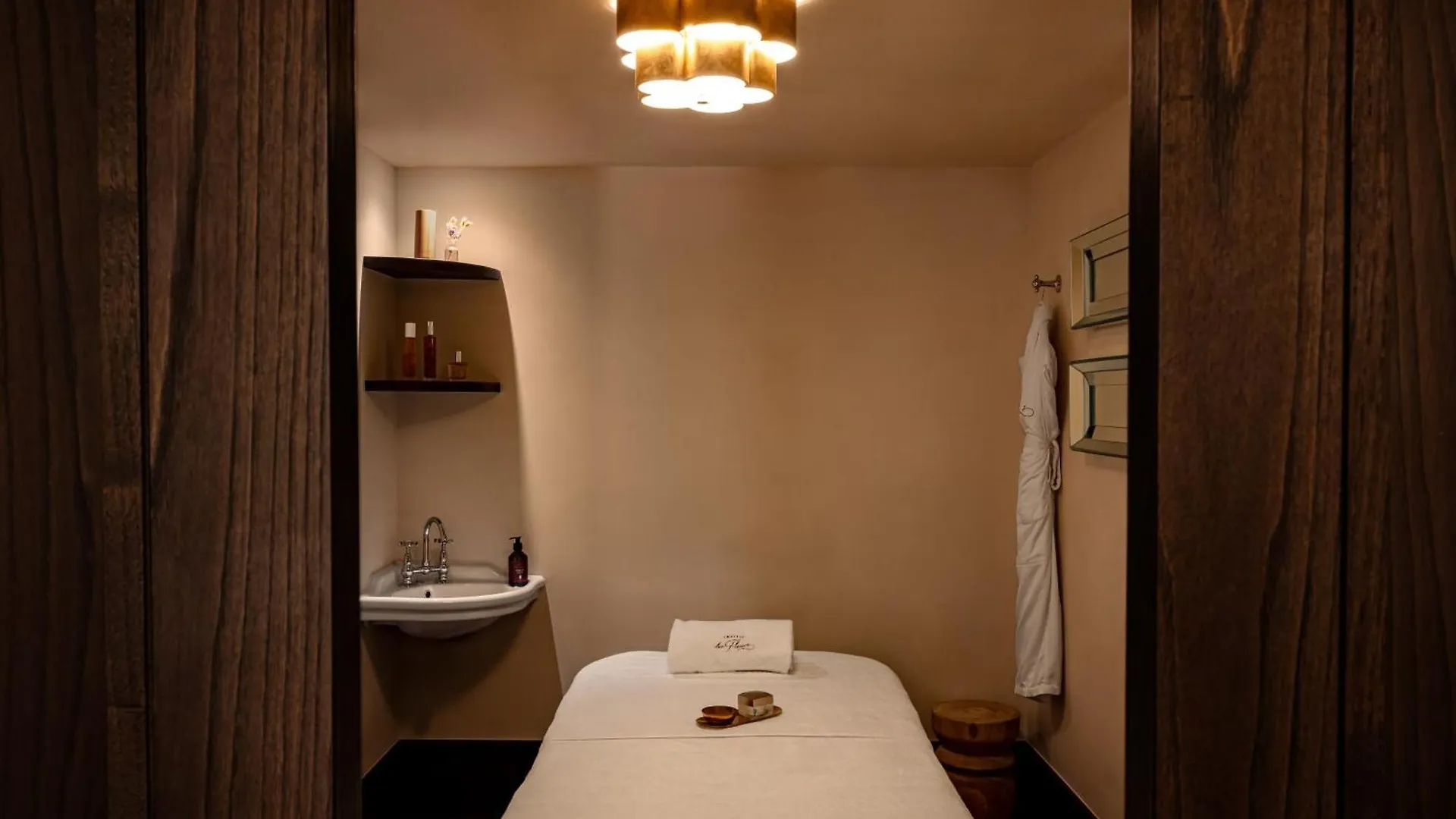 Hotel Chateau Des Fleurs - Champs-elysees Paris