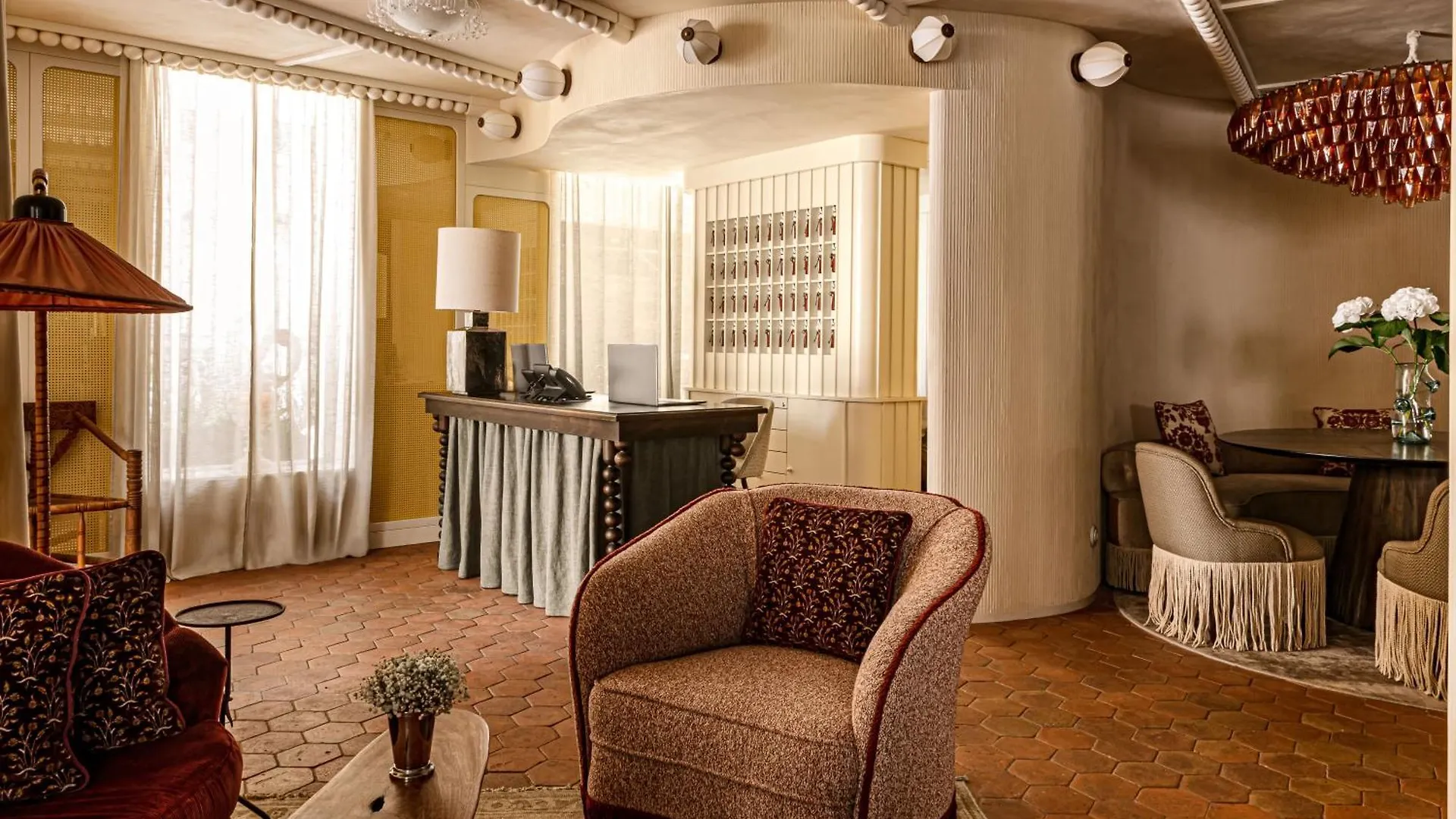 Chateau Des Fleurs Hotel 5*