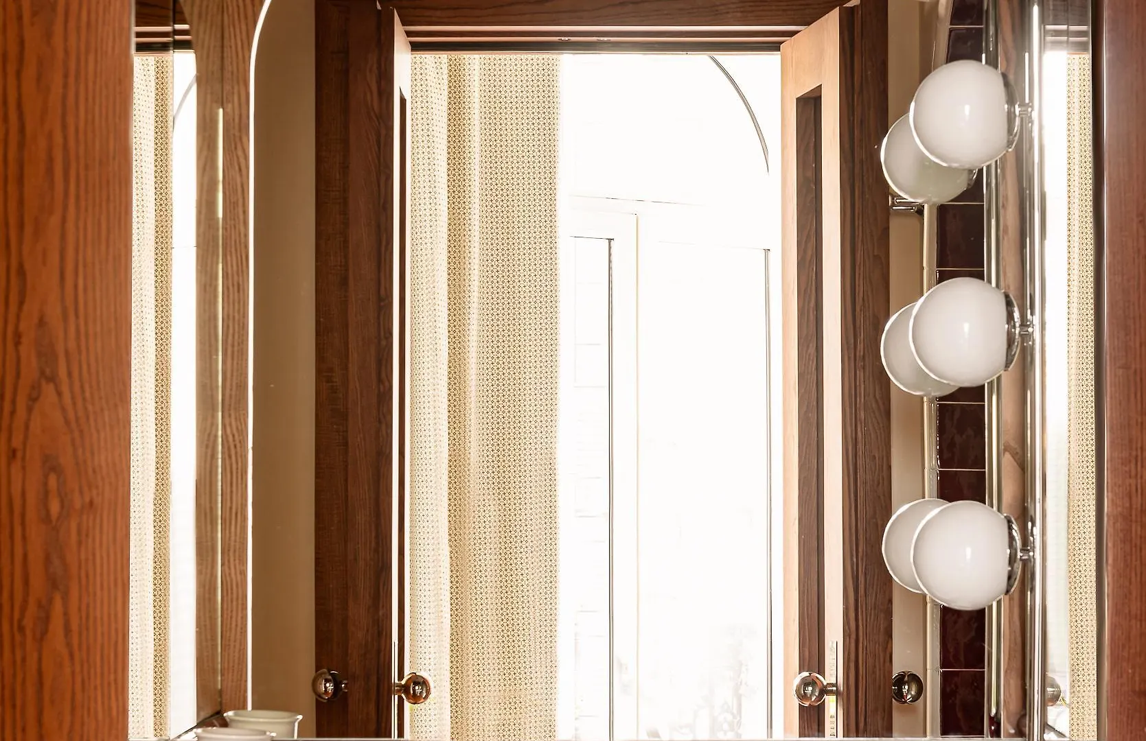 Chateau Des Fleurs - Champs-elysees Hotel 5*